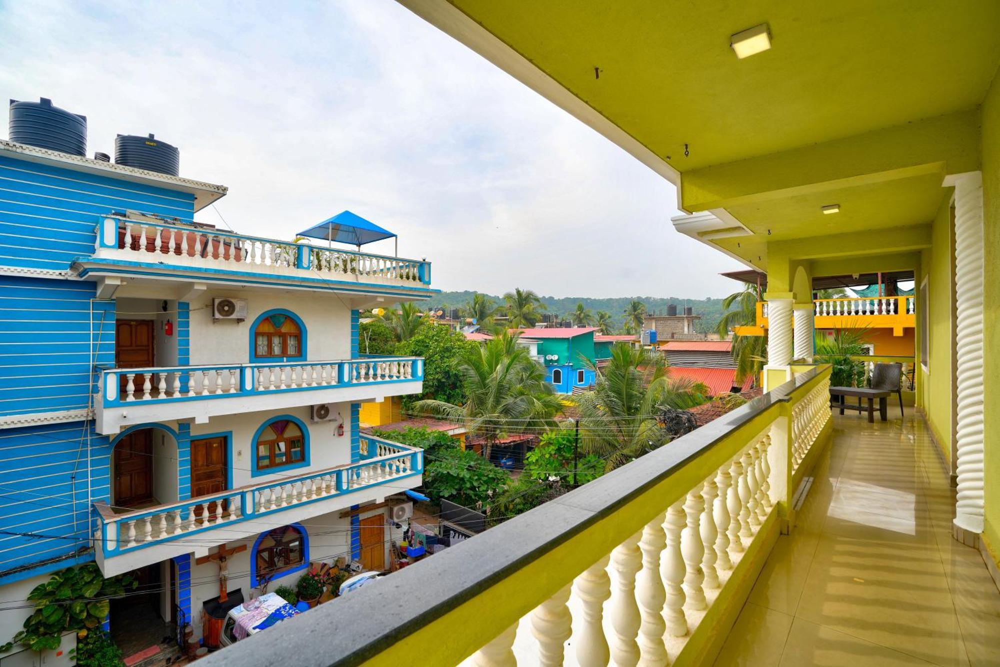 Hotel Salty Waves บากา ภายนอก รูปภาพ