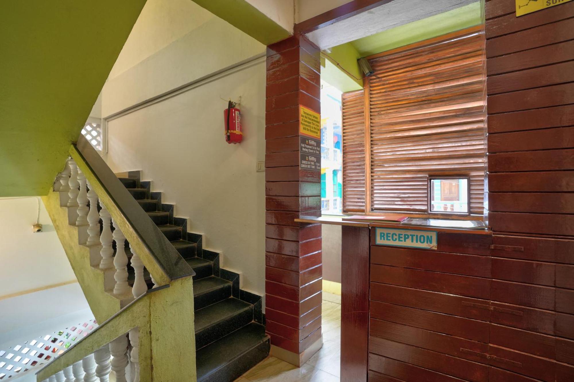 Hotel Salty Waves บากา ภายนอก รูปภาพ