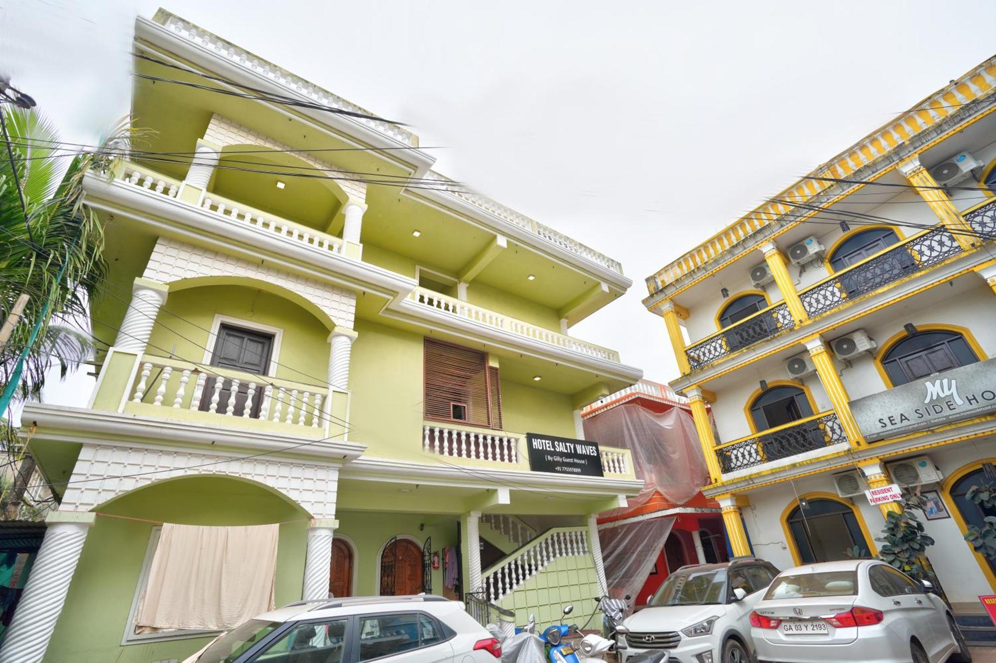 Hotel Salty Waves บากา ภายนอก รูปภาพ