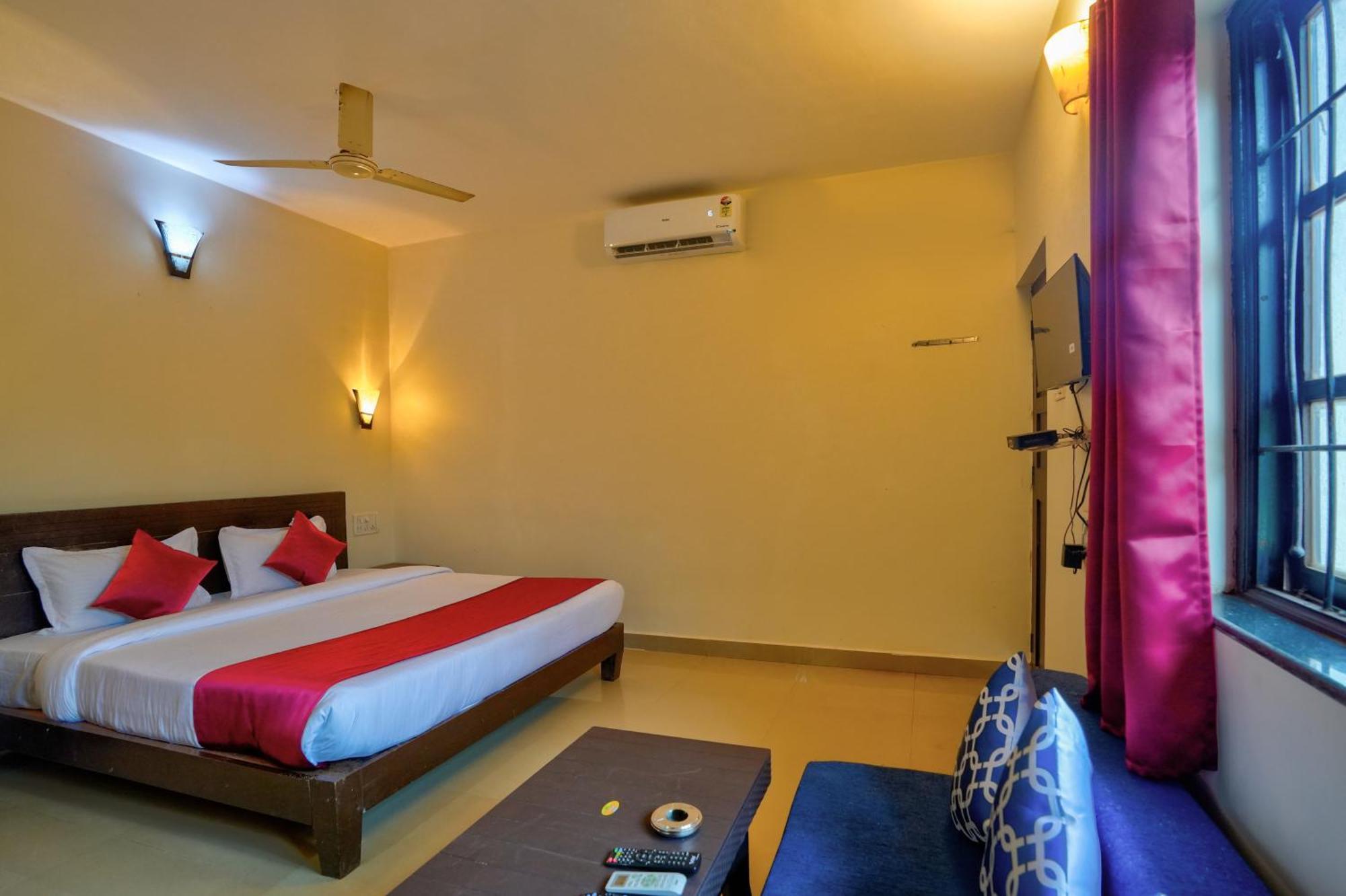 Hotel Salty Waves บากา ภายนอก รูปภาพ