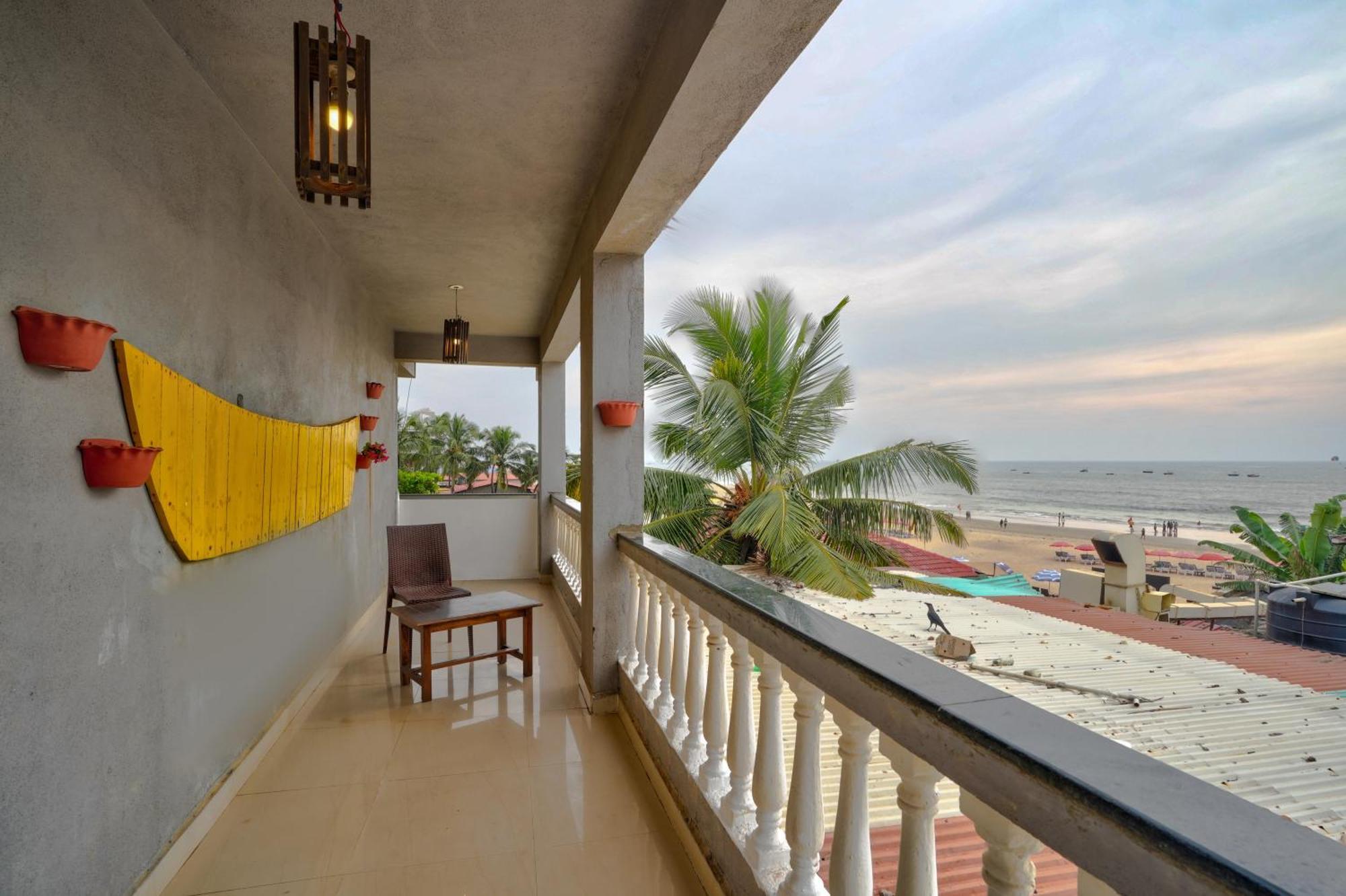Hotel Salty Waves บากา ภายนอก รูปภาพ