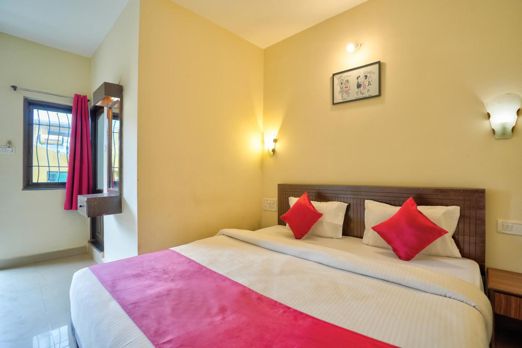 Hotel Salty Waves บากา ภายนอก รูปภาพ