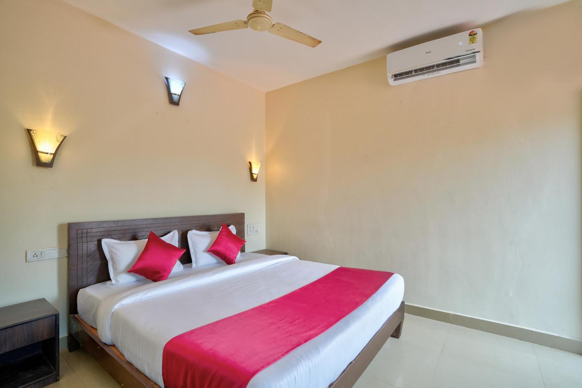 Hotel Salty Waves บากา ภายนอก รูปภาพ